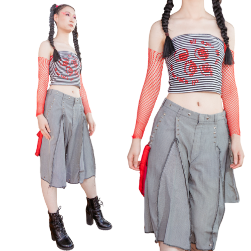 All eyes on us: Tube top